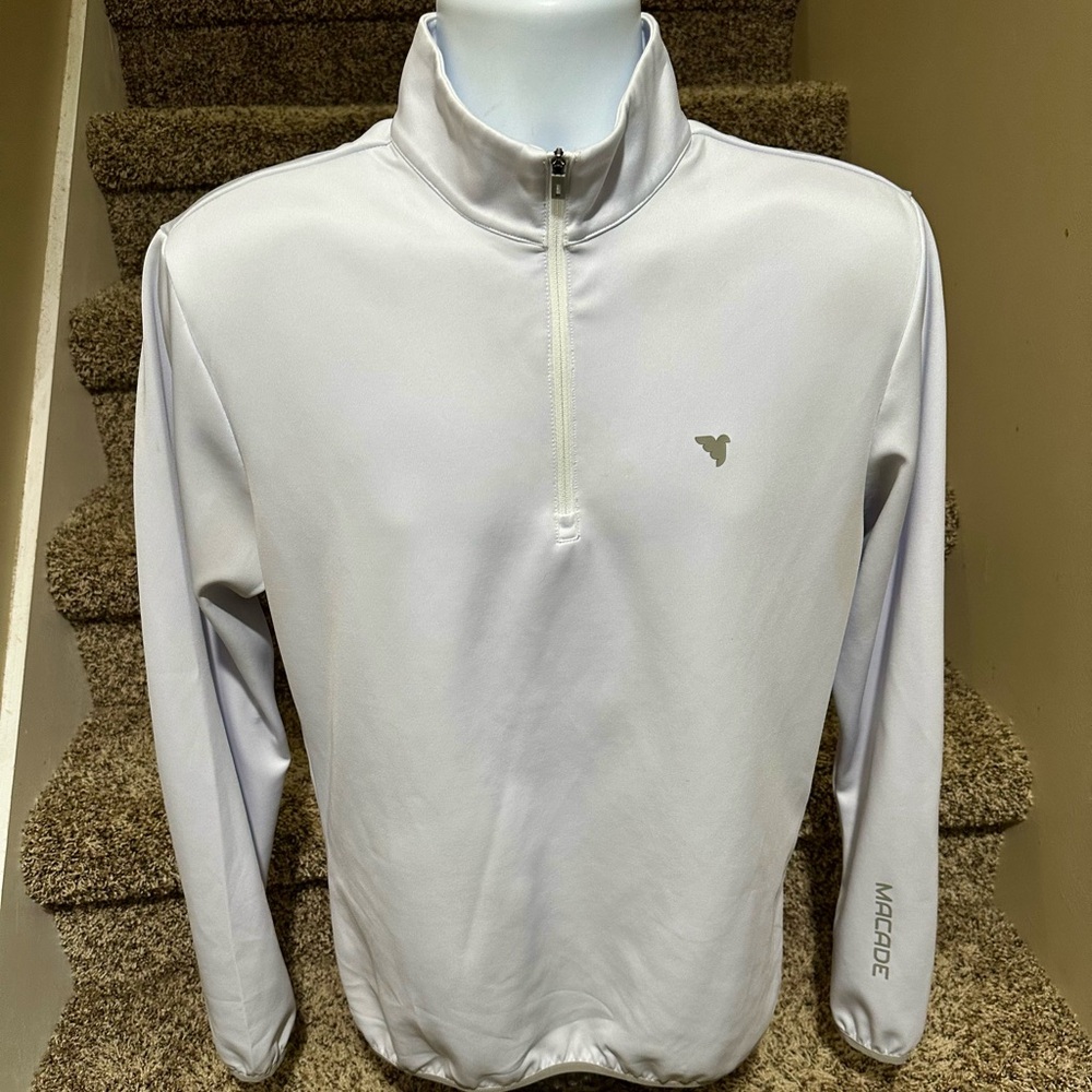 Stunning *Macade Golf* slim fit lightweight pullover men’s ⛳️ golf shirt - M